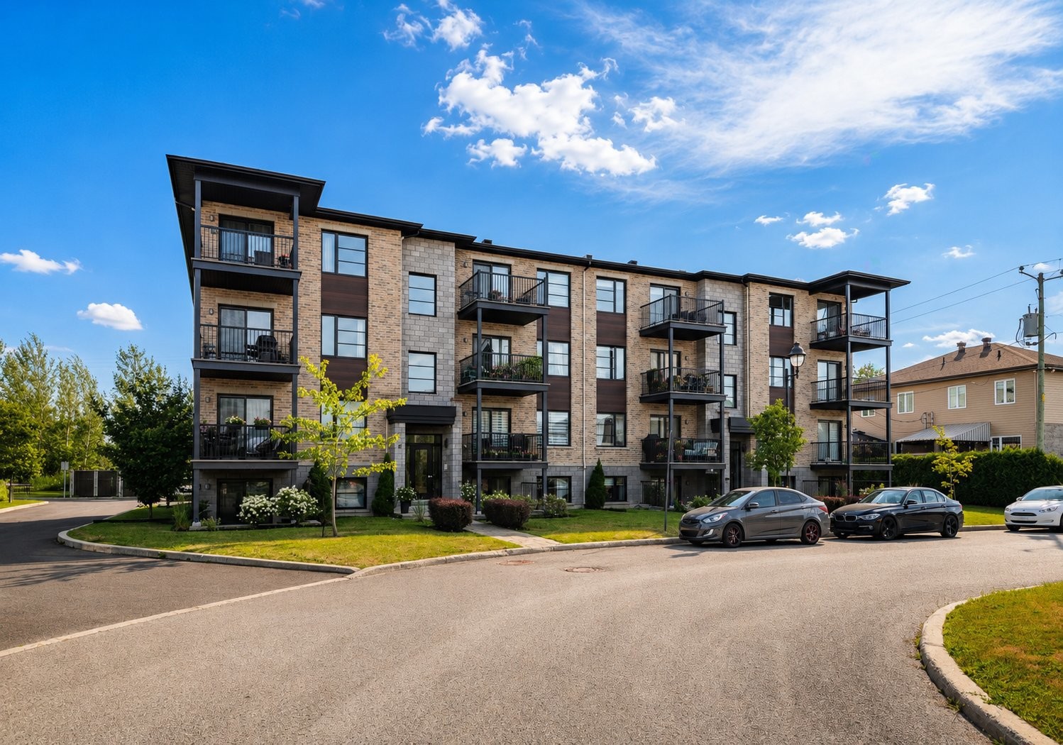 









3657


Rue du Granit

,
Carignan,




QC
J3L0Y5

