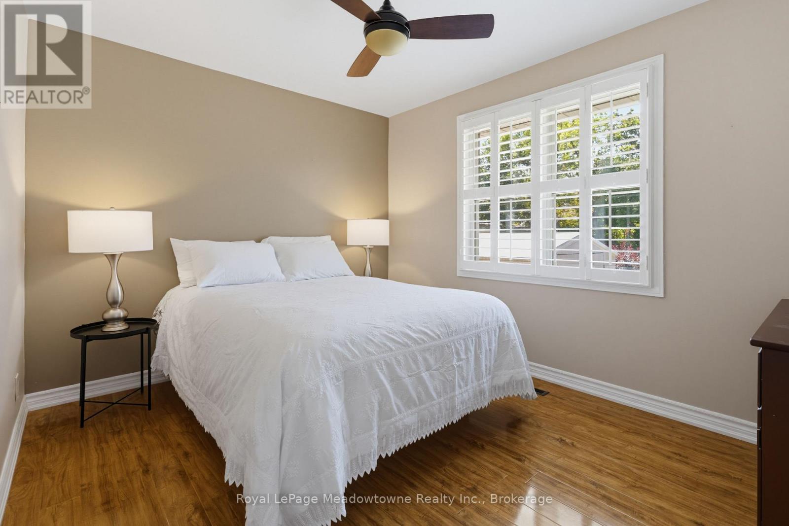 












228 BELL STREET

,
Milton (OM Old Milton),




Ontario
L9T2A9

