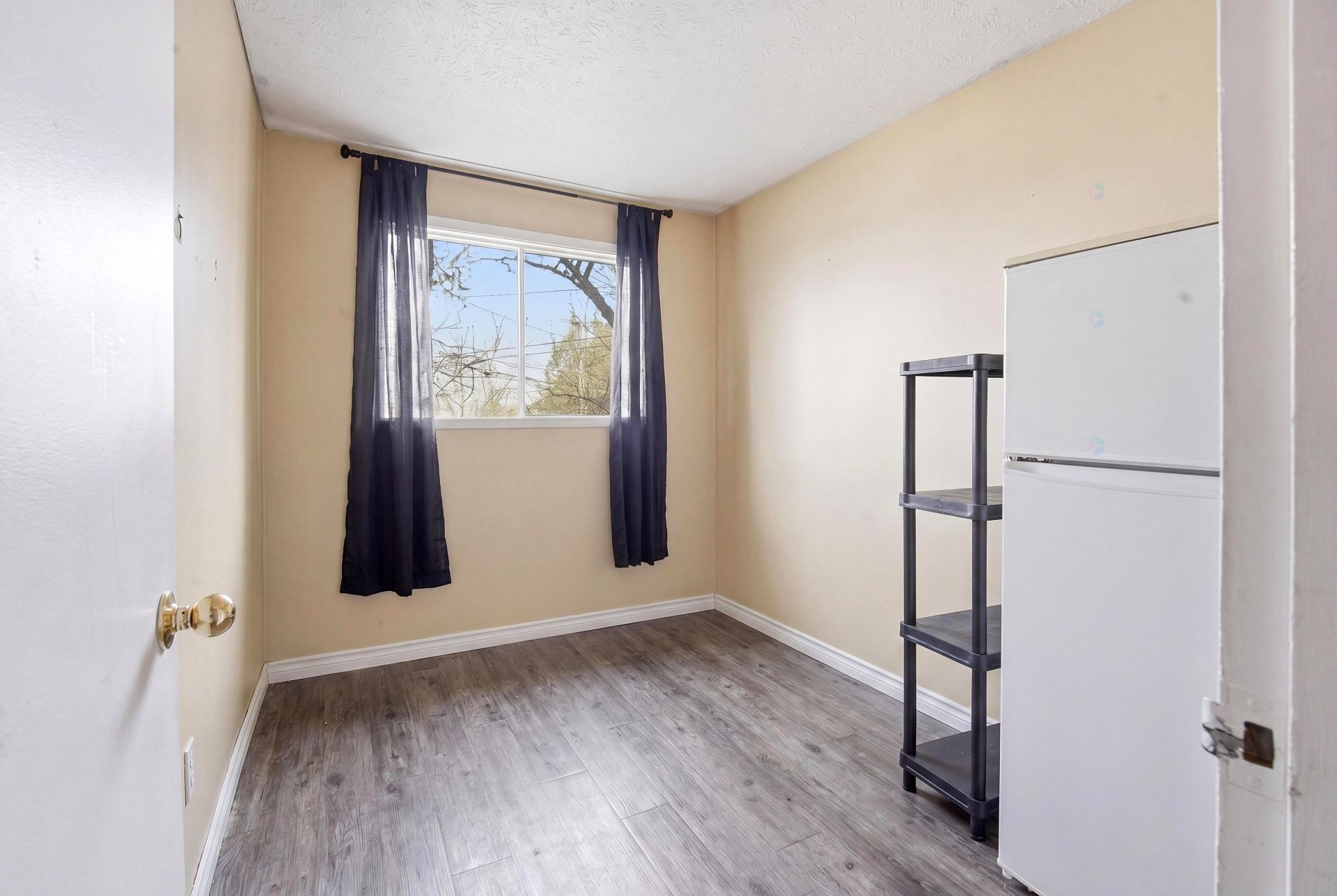 









4798


Rue de Gaspé

, 205,
Sherbrooke (Brompton/Rock Forest/Saint-Élie/Deauville),




QC
J1N2G5

