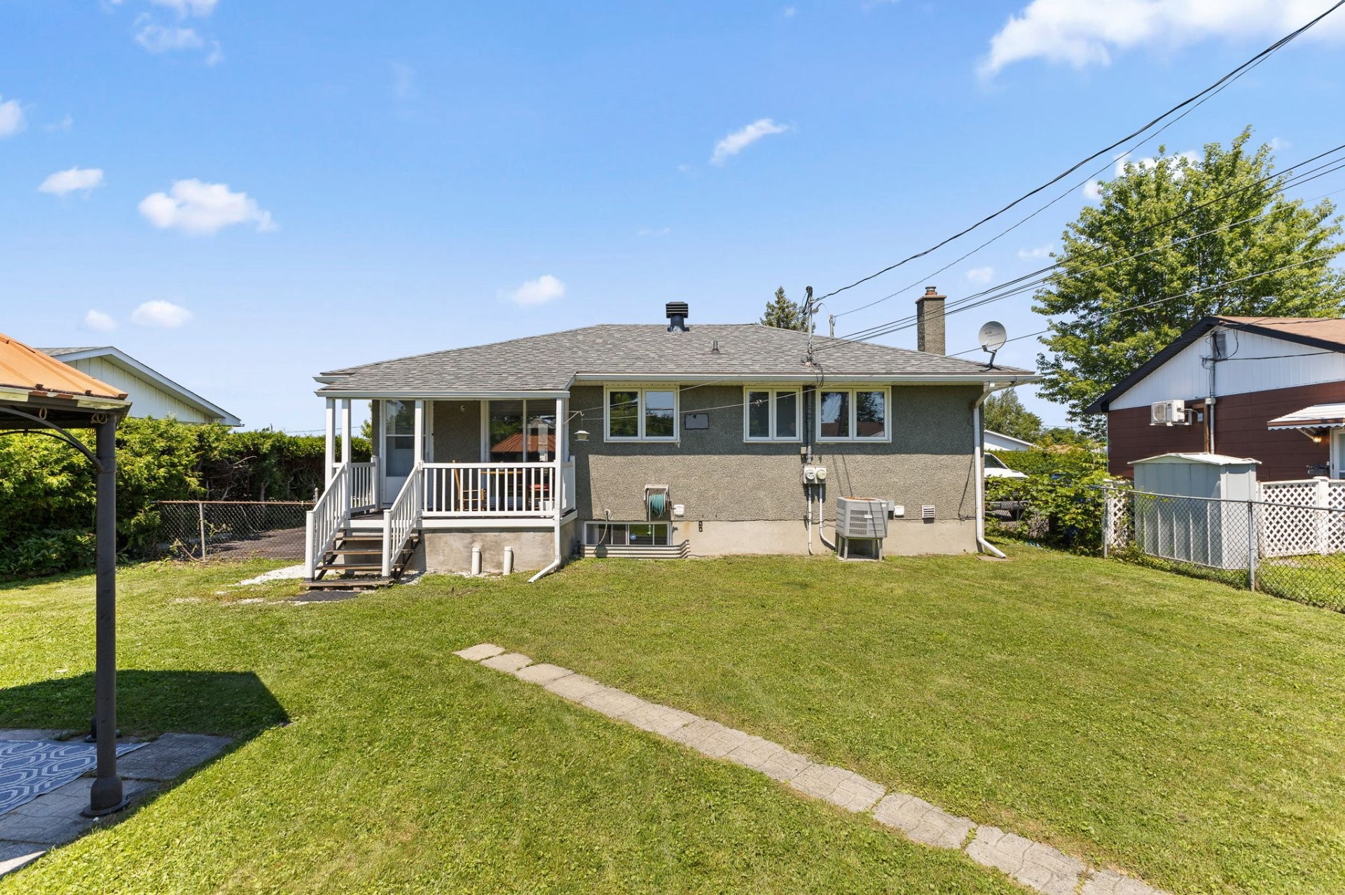 









340


Rue de Pointe-Gatineau

,
Gatineau (Gatineau),




QC
J8T2C1

