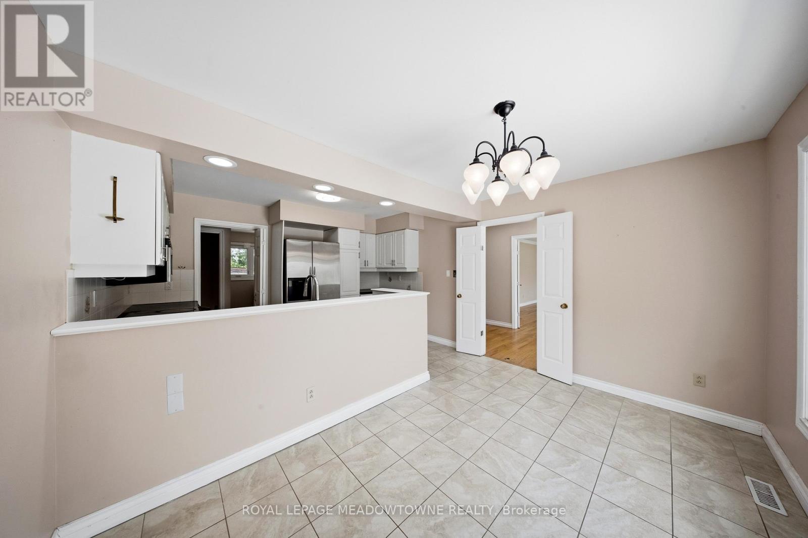 












9078 WELLINGTON RD 124

,
Erin,




Ontario
N1H6H7

