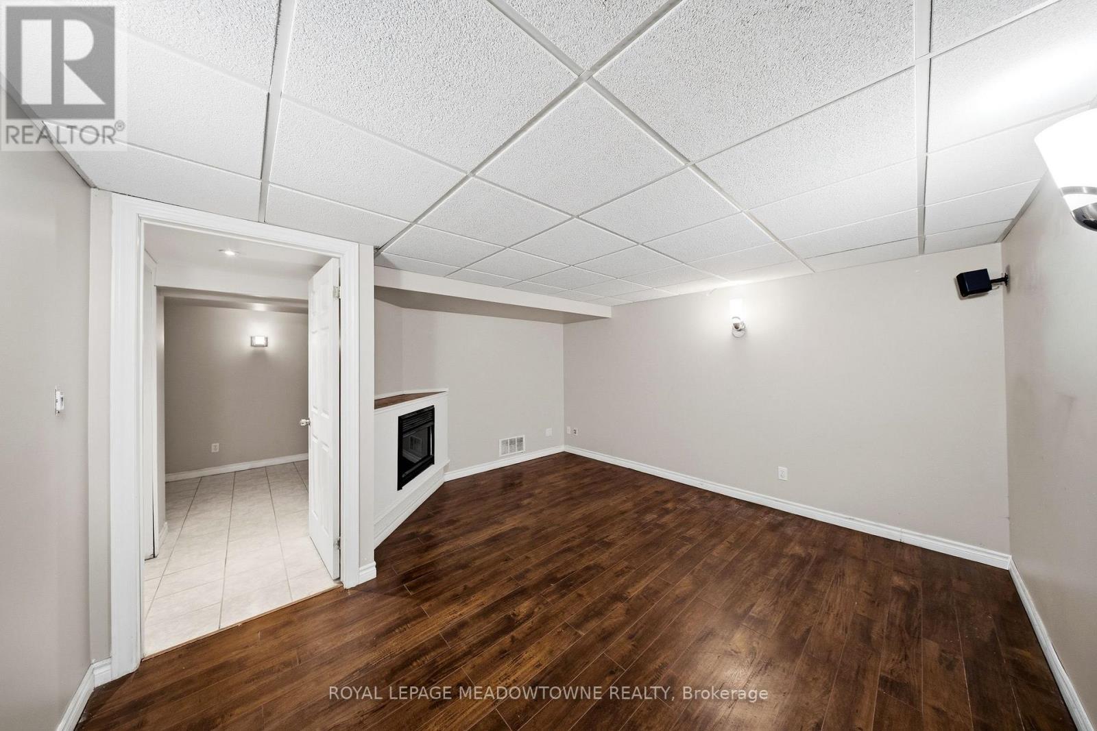 












9078 WELLINGTON RD 124

,
Erin,




Ontario
N1H6H7


