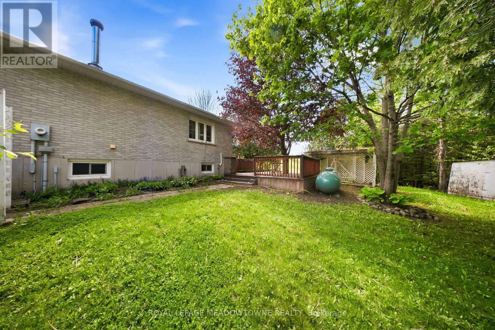 












9078 WELLINGTON RD 124

,
Erin,




Ontario
N1H6H7

