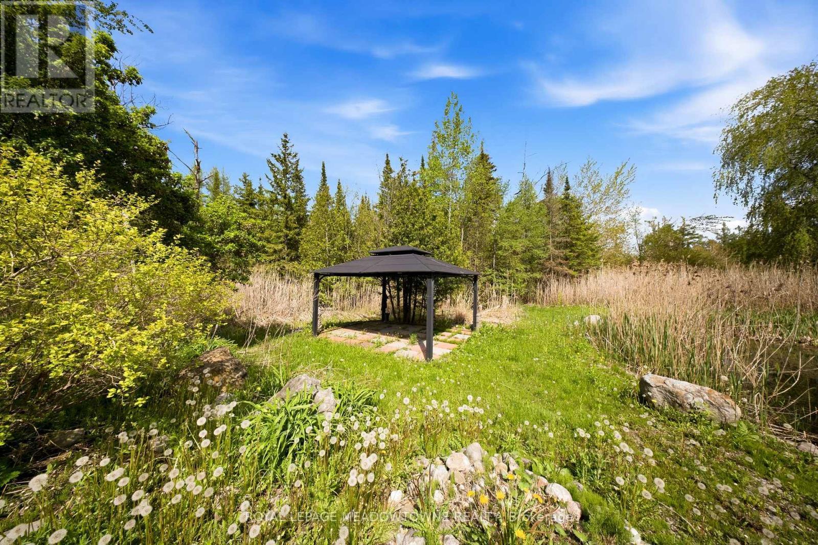 












9078 WELLINGTON RD 124

,
Erin,




Ontario
N1H6H7

