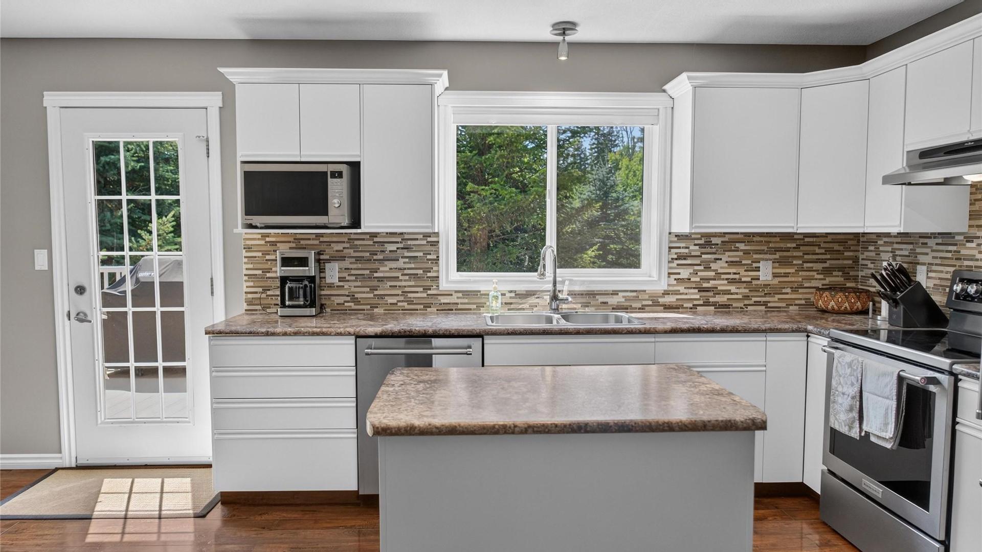 









6799


Rosen Lake

Road,
Jaffray,




BC
V0B 1T0

