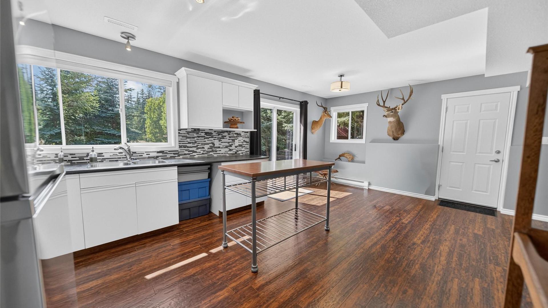 









6799


Rosen Lake

Road,
Jaffray,




BC
V0B 1T0

