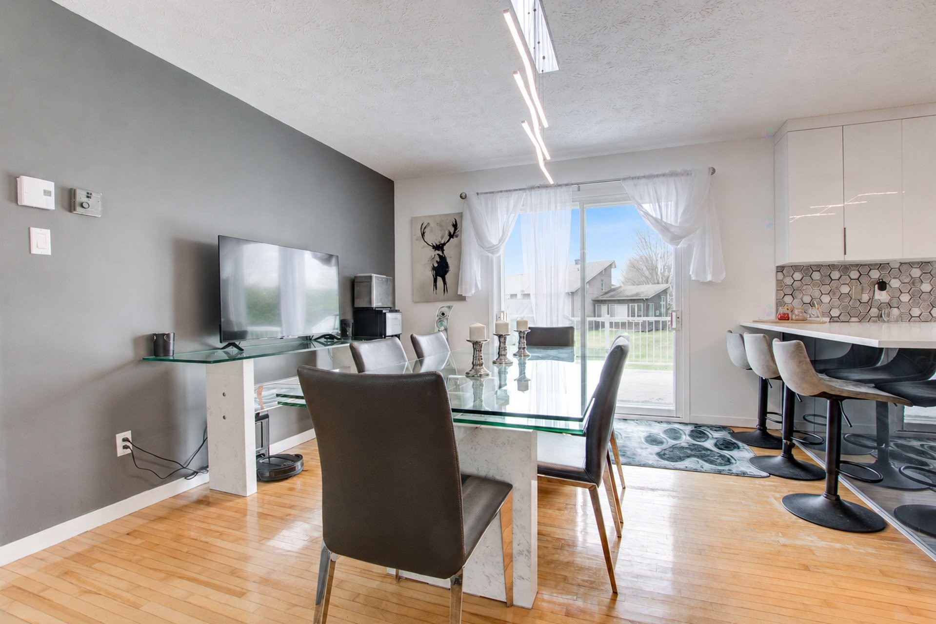 









38


Rue Carmen

,
Granby,




QC
J4J2A9

