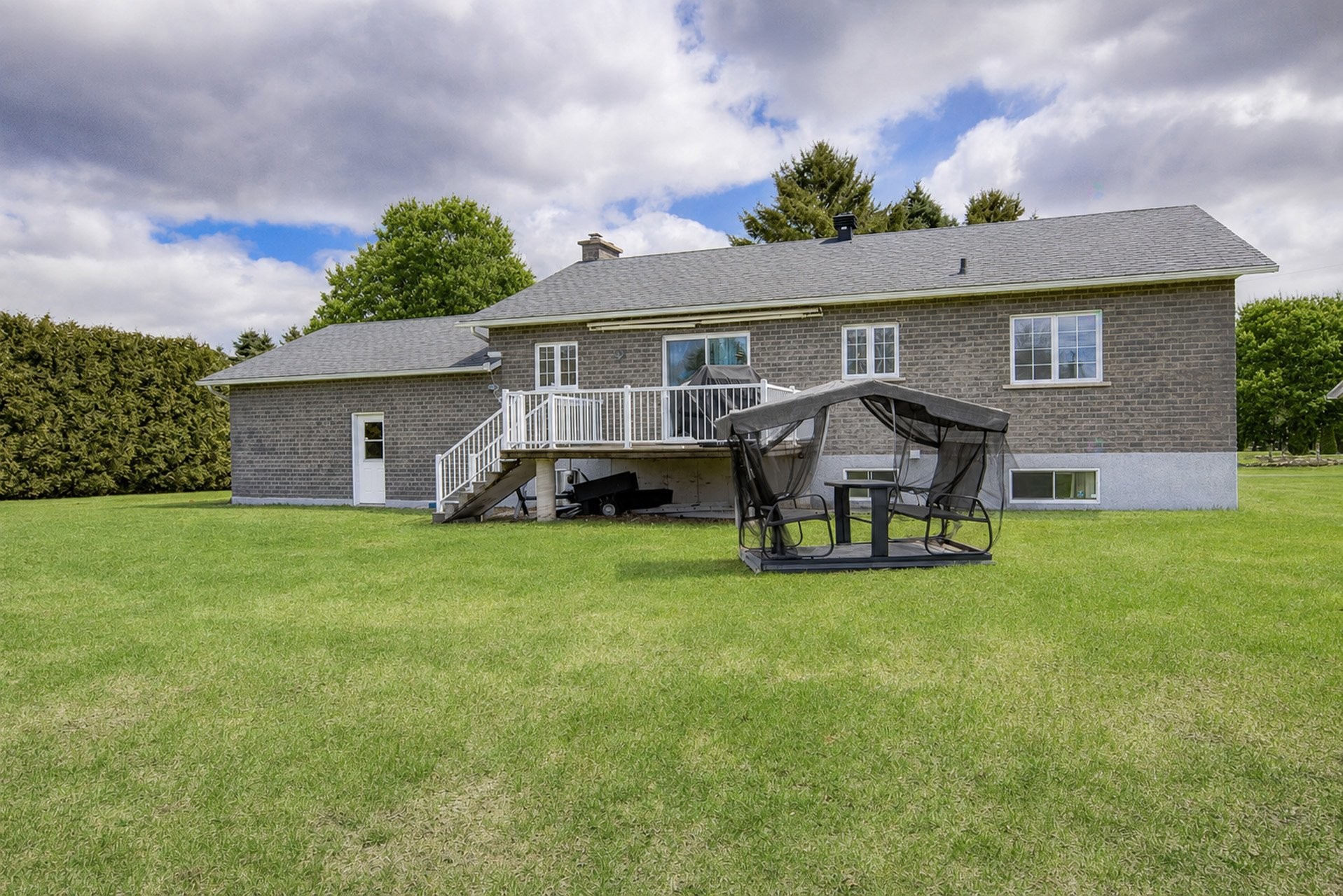 









38


Rue Carmen

,
Granby,




QC
J4J2A9

