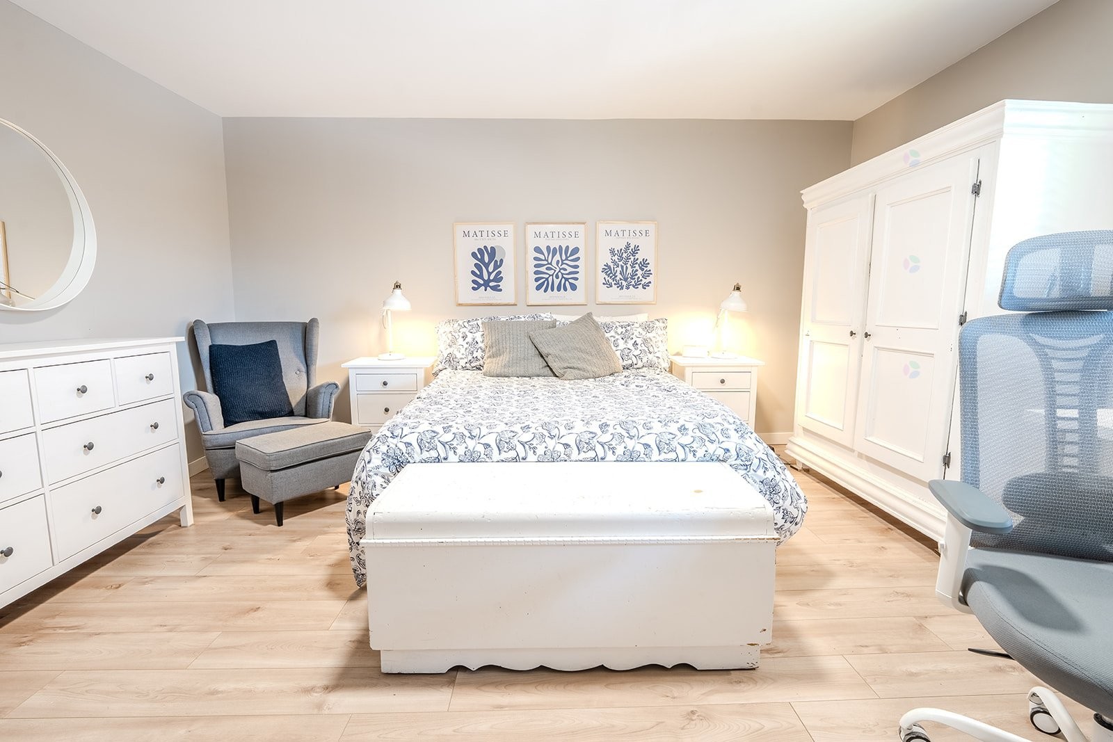 









229

 - 235


Rue Valmont

,
Repentigny (Repentigny),




QC
J5Y1S6

