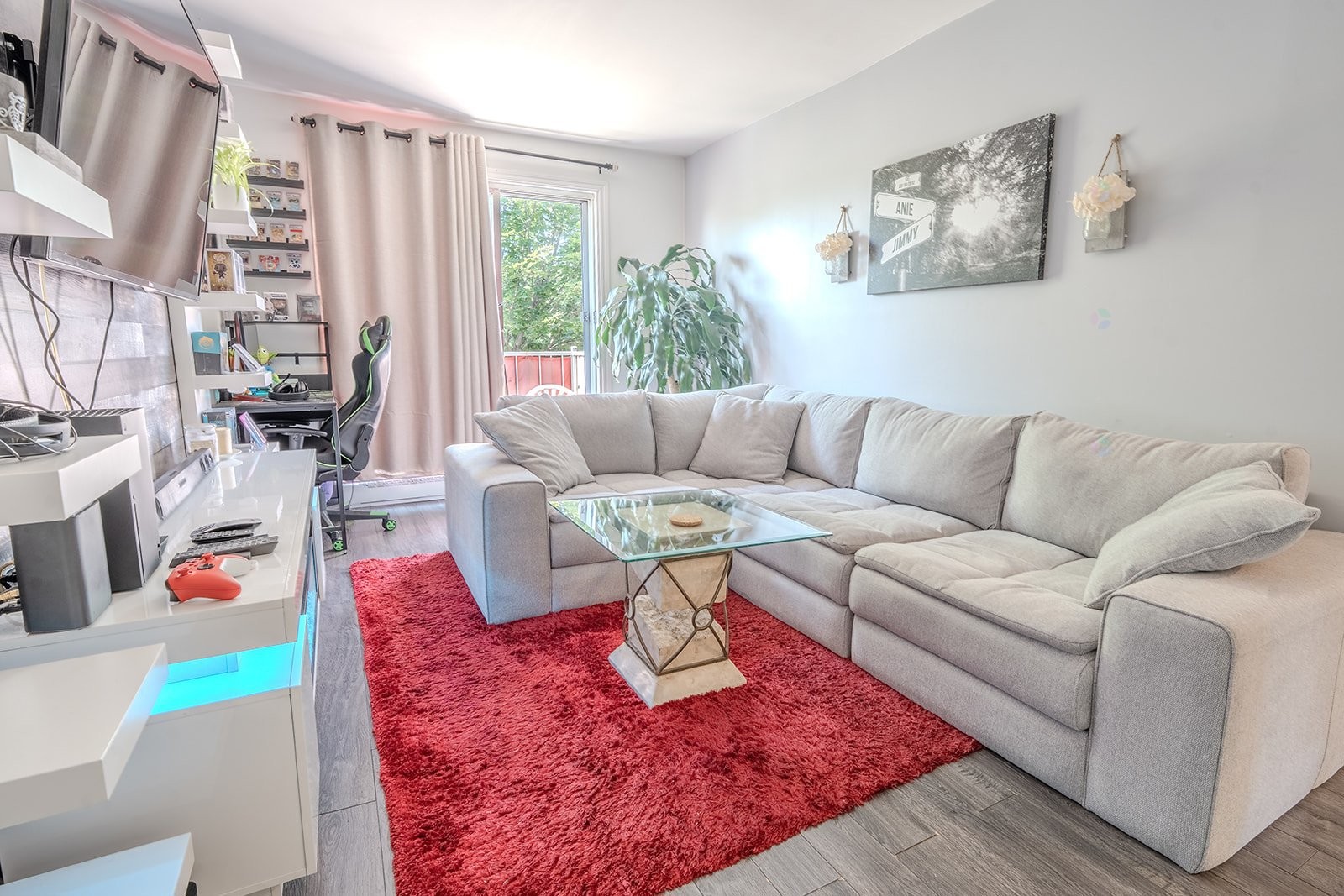 









229

 - 235


Rue Valmont

,
Repentigny (Repentigny),




QC
J5Y1S6

