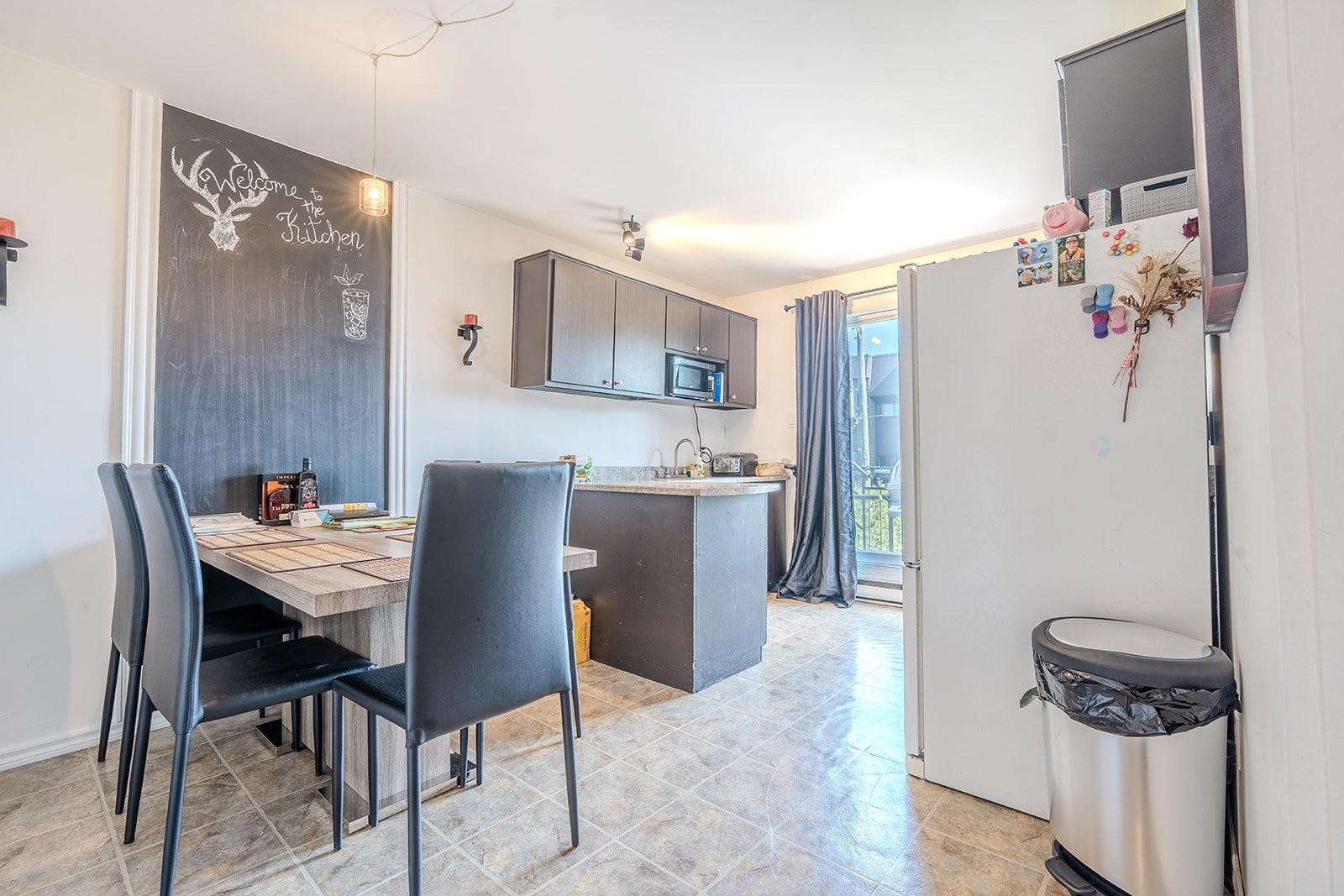 









229

 - 235


Rue Valmont

,
Repentigny (Repentigny),




QC
J5Y1S6

