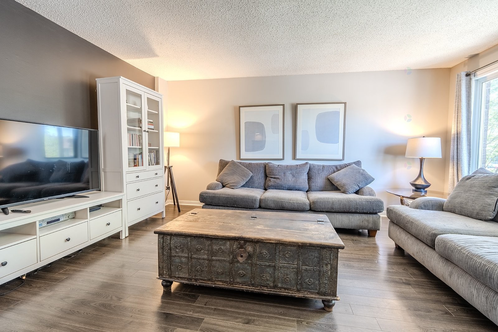 









229

 - 235


Rue Valmont

,
Repentigny (Repentigny),




QC
J5Y1S6

