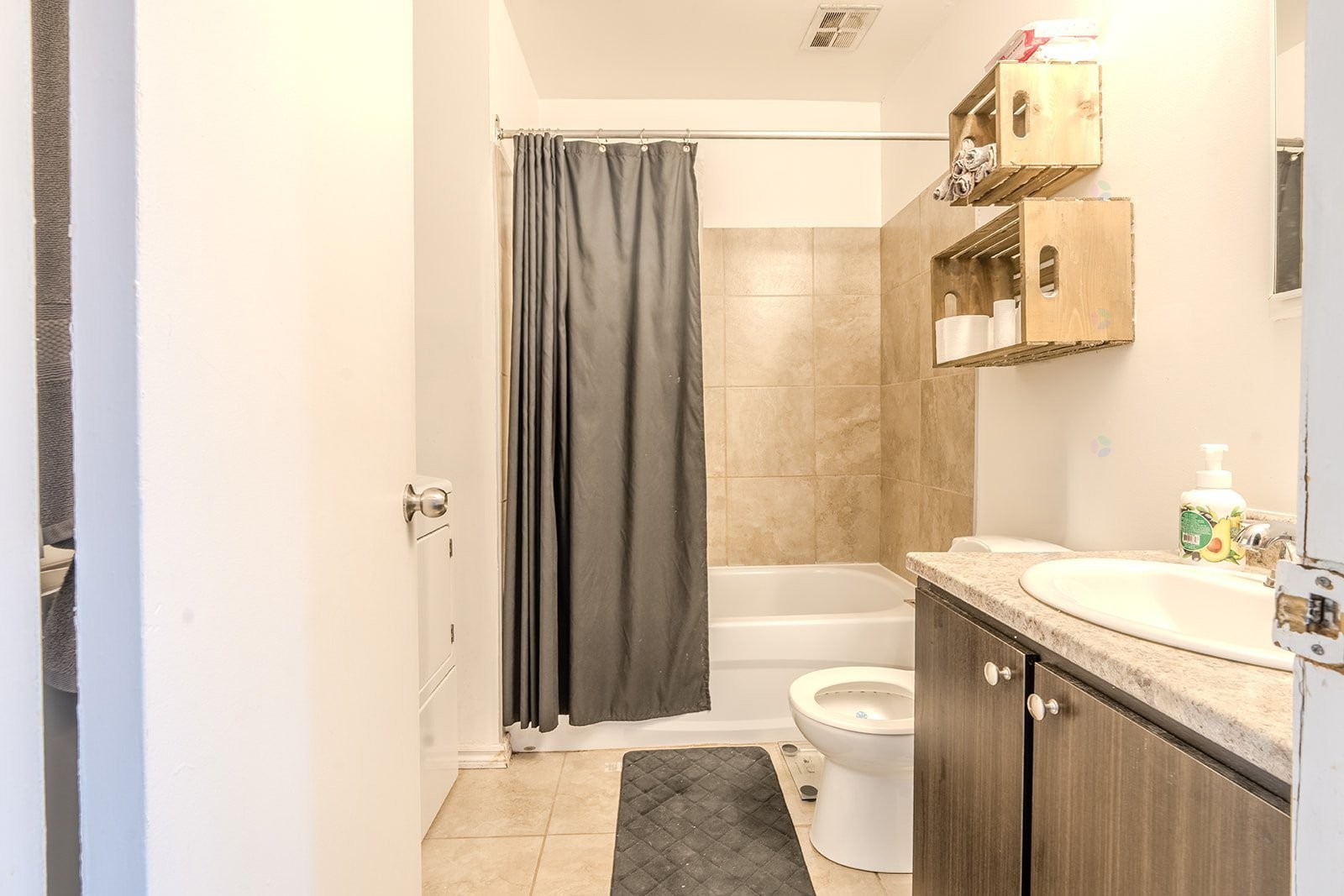 









229

 - 235


Rue Valmont

,
Repentigny (Repentigny),




QC
J5Y1S6

