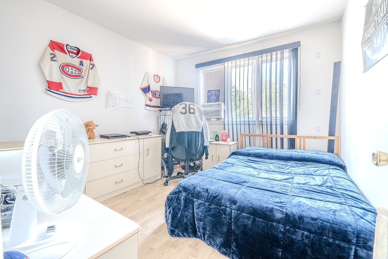 









229

 - 235


Rue Valmont

,
Repentigny (Repentigny),




QC
J5Y1S6

