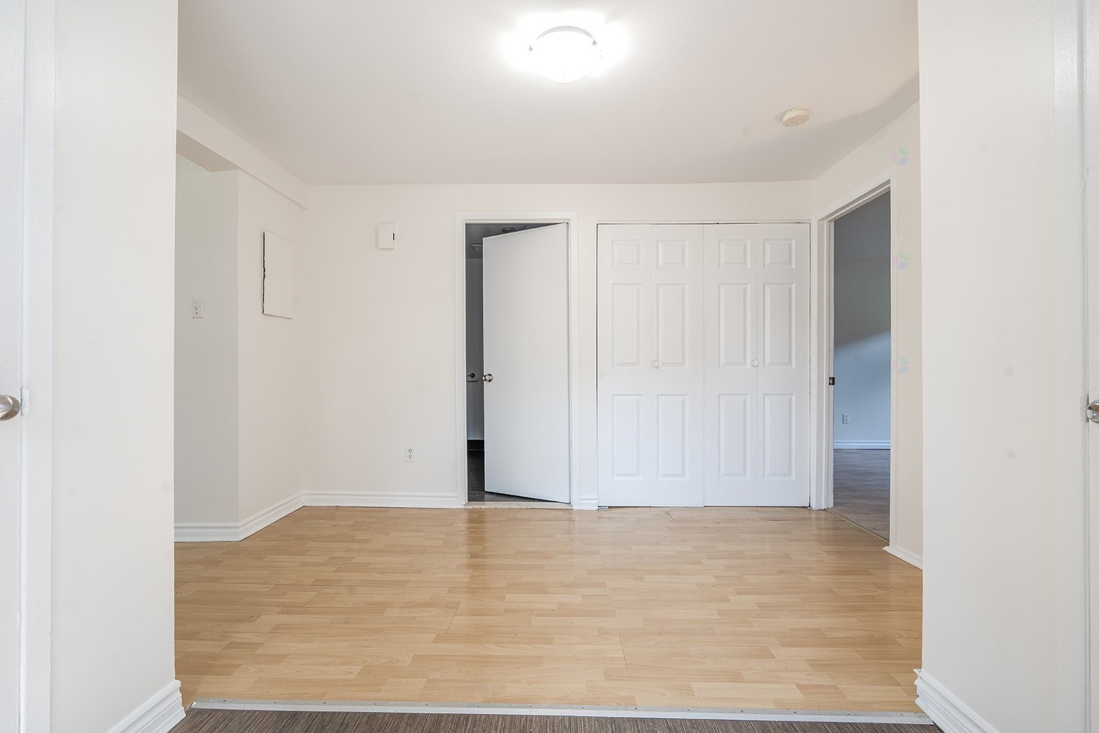 









229

 - 235


Rue Valmont

,
Repentigny (Repentigny),




QC
J5Y1S6

