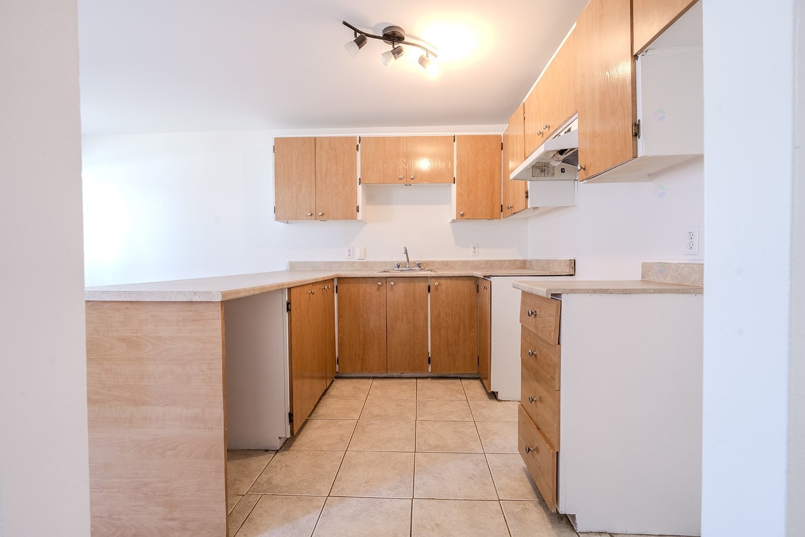 









229

 - 235


Rue Valmont

,
Repentigny (Repentigny),




QC
J5Y1S6

