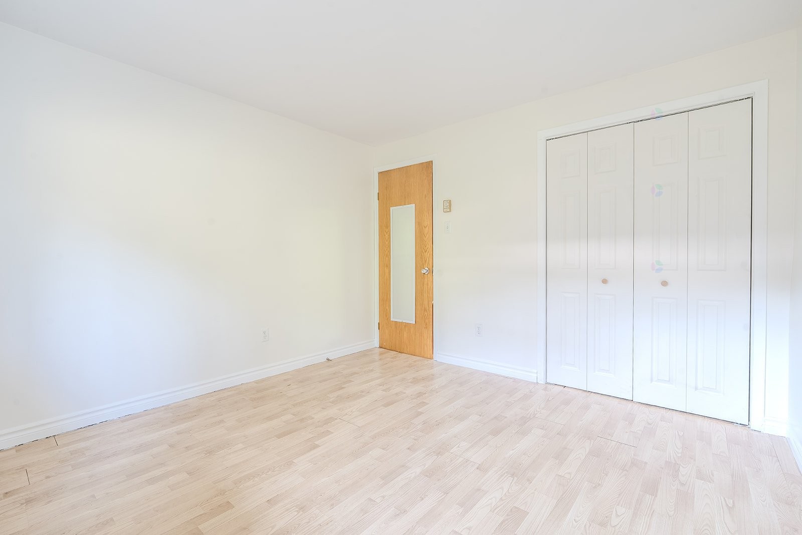 









229

 - 235


Rue Valmont

,
Repentigny (Repentigny),




QC
J5Y1S6

