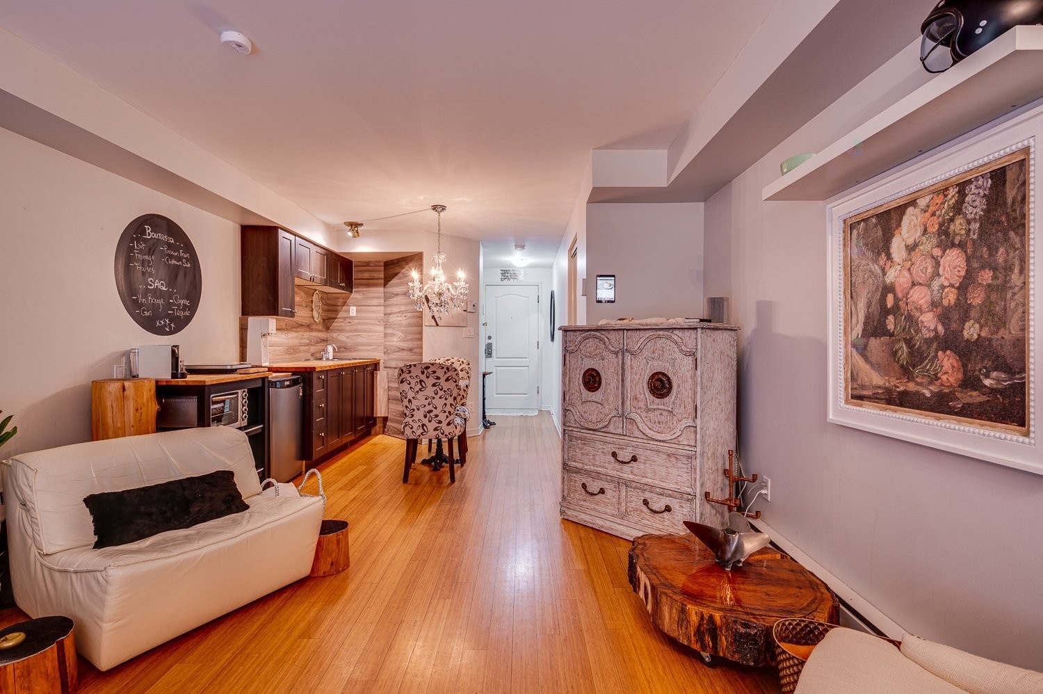 









570


Ch. des Frênes

, 3108,
Piedmont,




QC
J0R1K0


