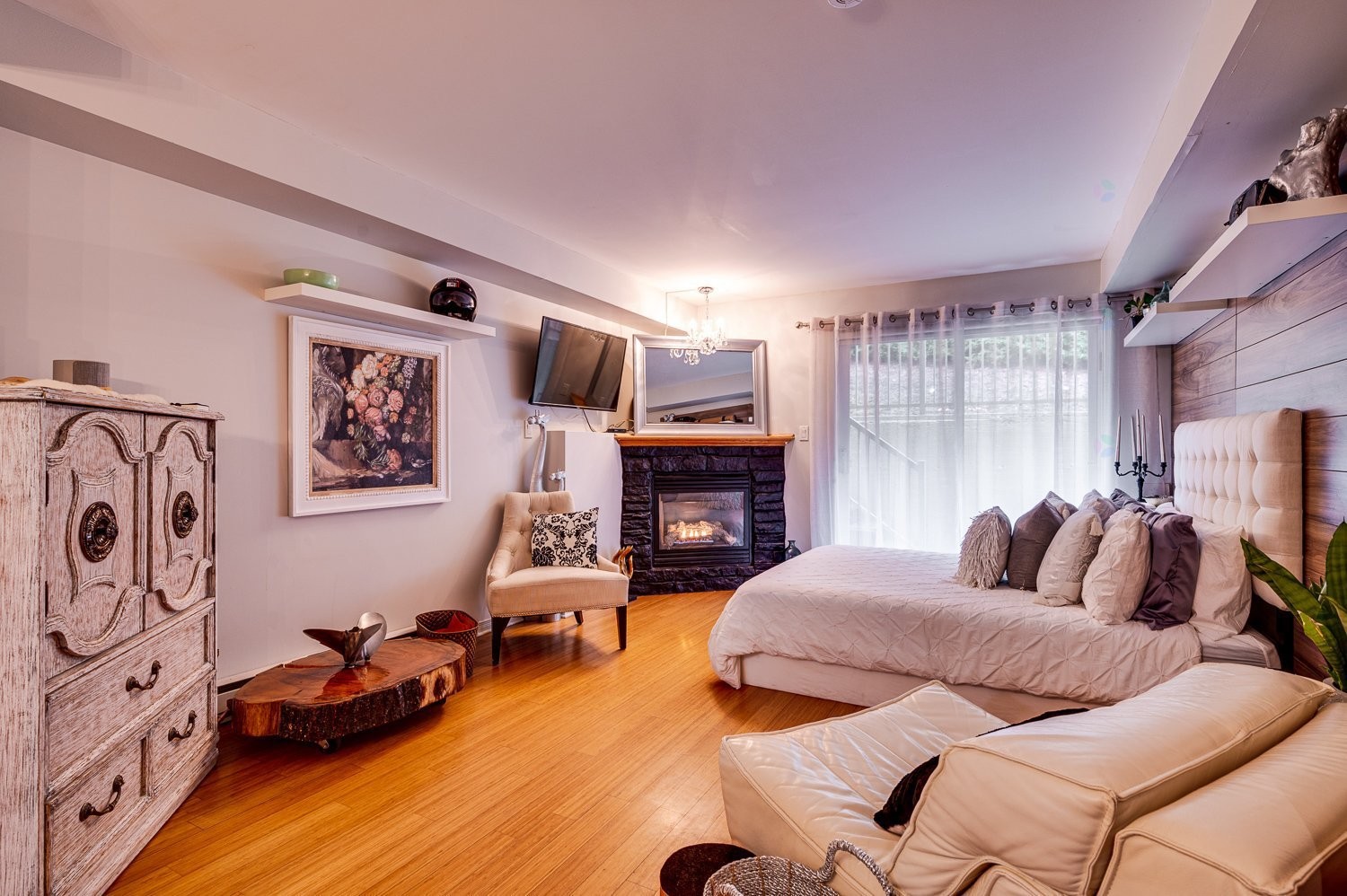 









570


Ch. des Frênes

, 3108,
Piedmont,




QC
J0R1K0

