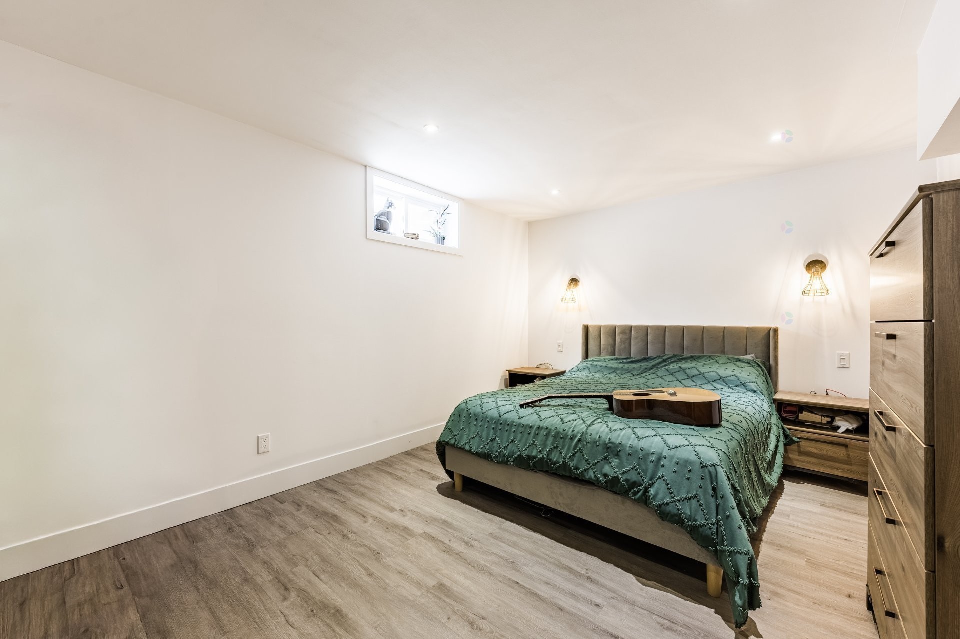









1435


Ch. Delorme

,
Farnham,




QC
J2N2P9


