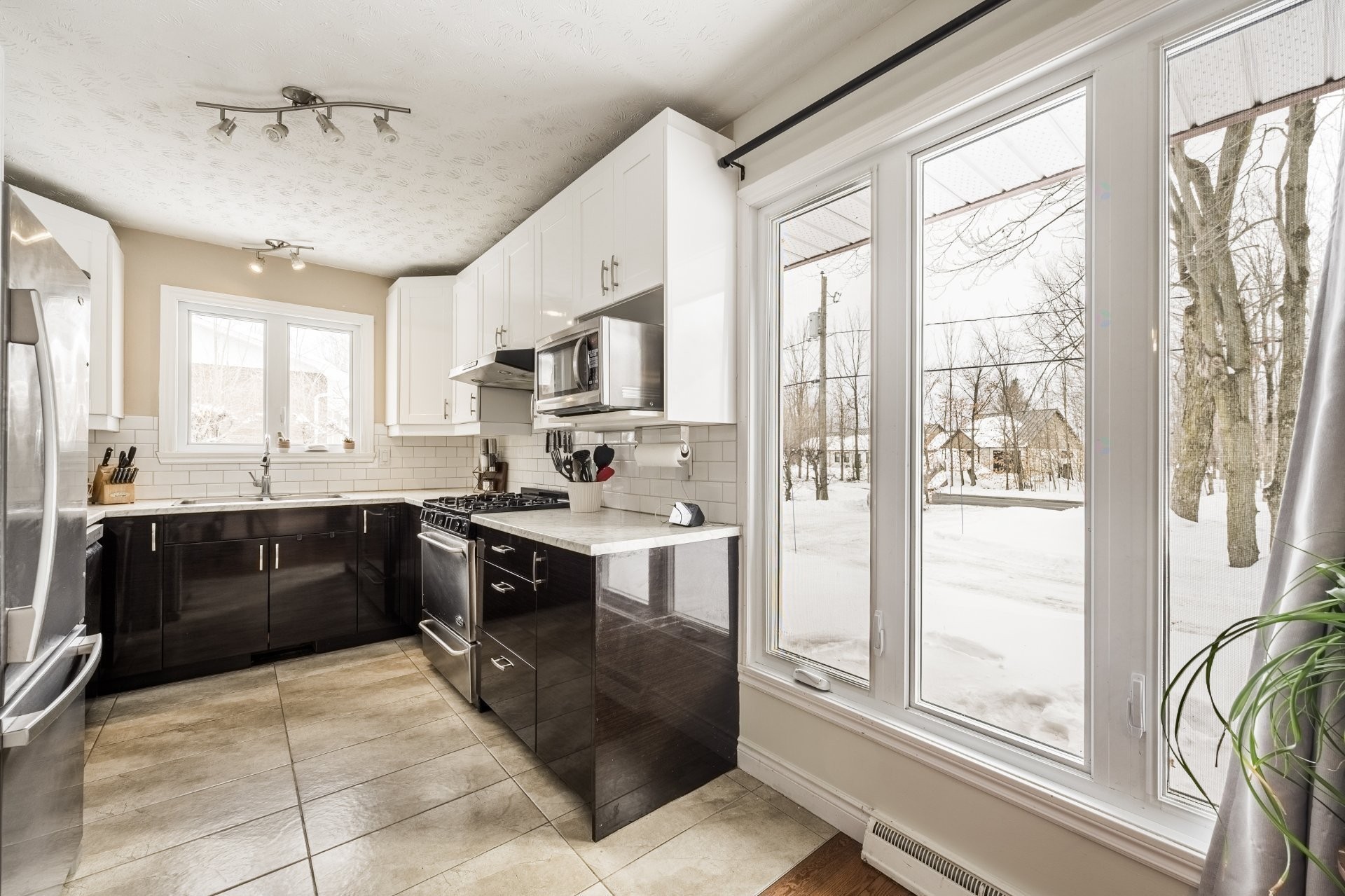









1435


Ch. Delorme

,
Farnham,




QC
J2N2P9

