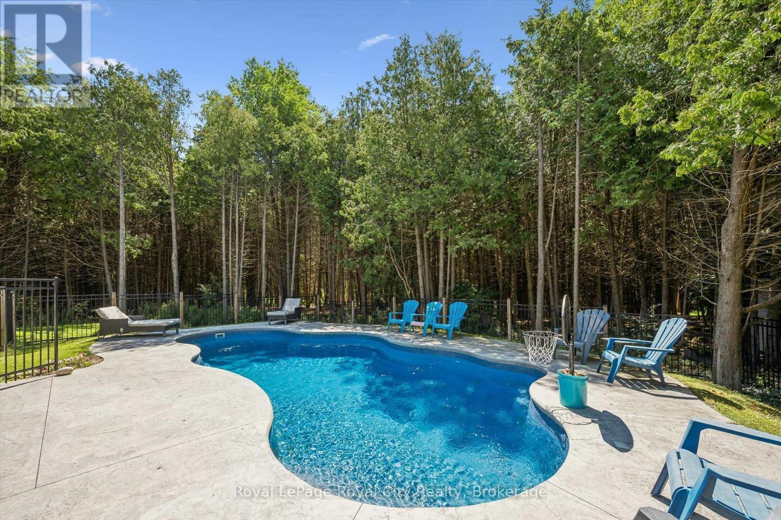 












133 COOKS MILL ROAD

,
Puslinch,




Ontario
N1L0N9

