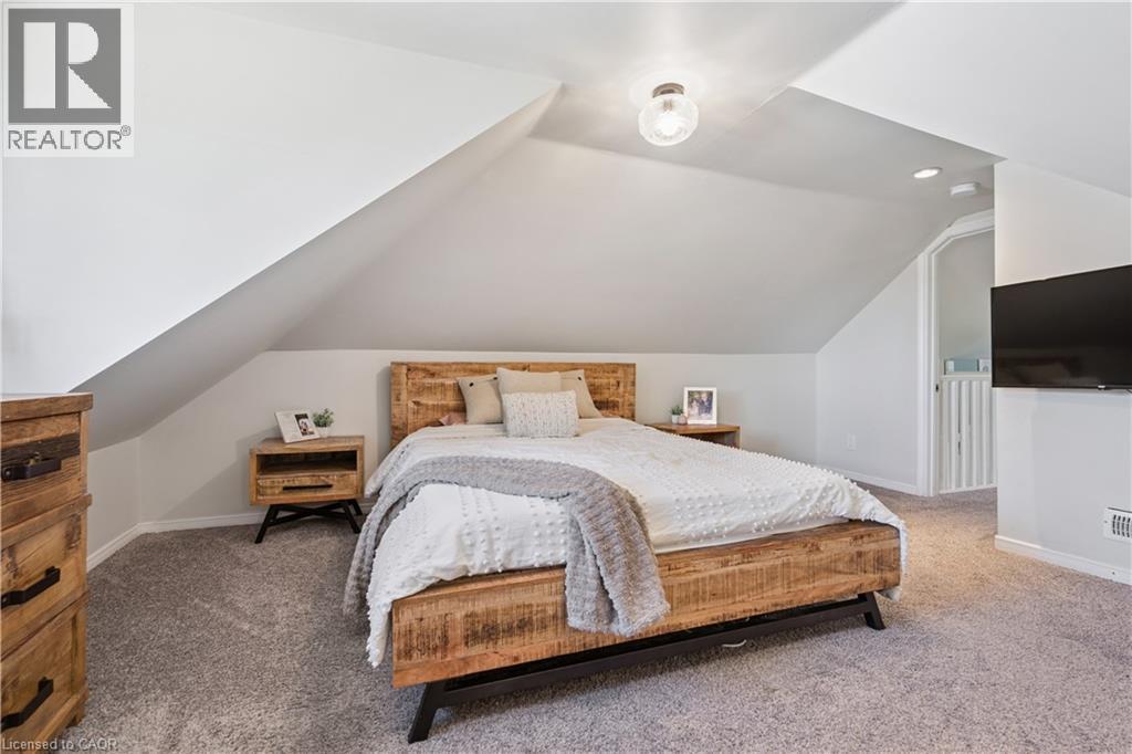 












332 JANE Street

,
Palmerston,




Ontario
N0G2P0

