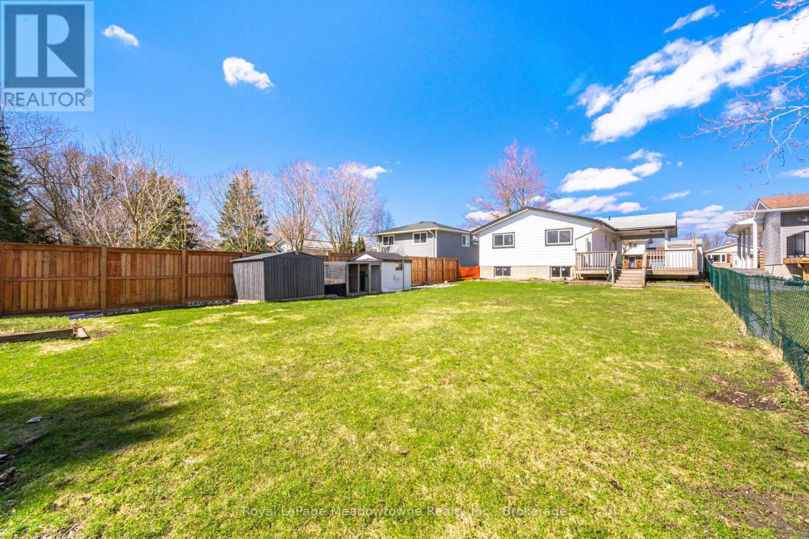 












680 RAGLAN STREET

,
Minto (Palmerston),




Ontario
N0G2P0

