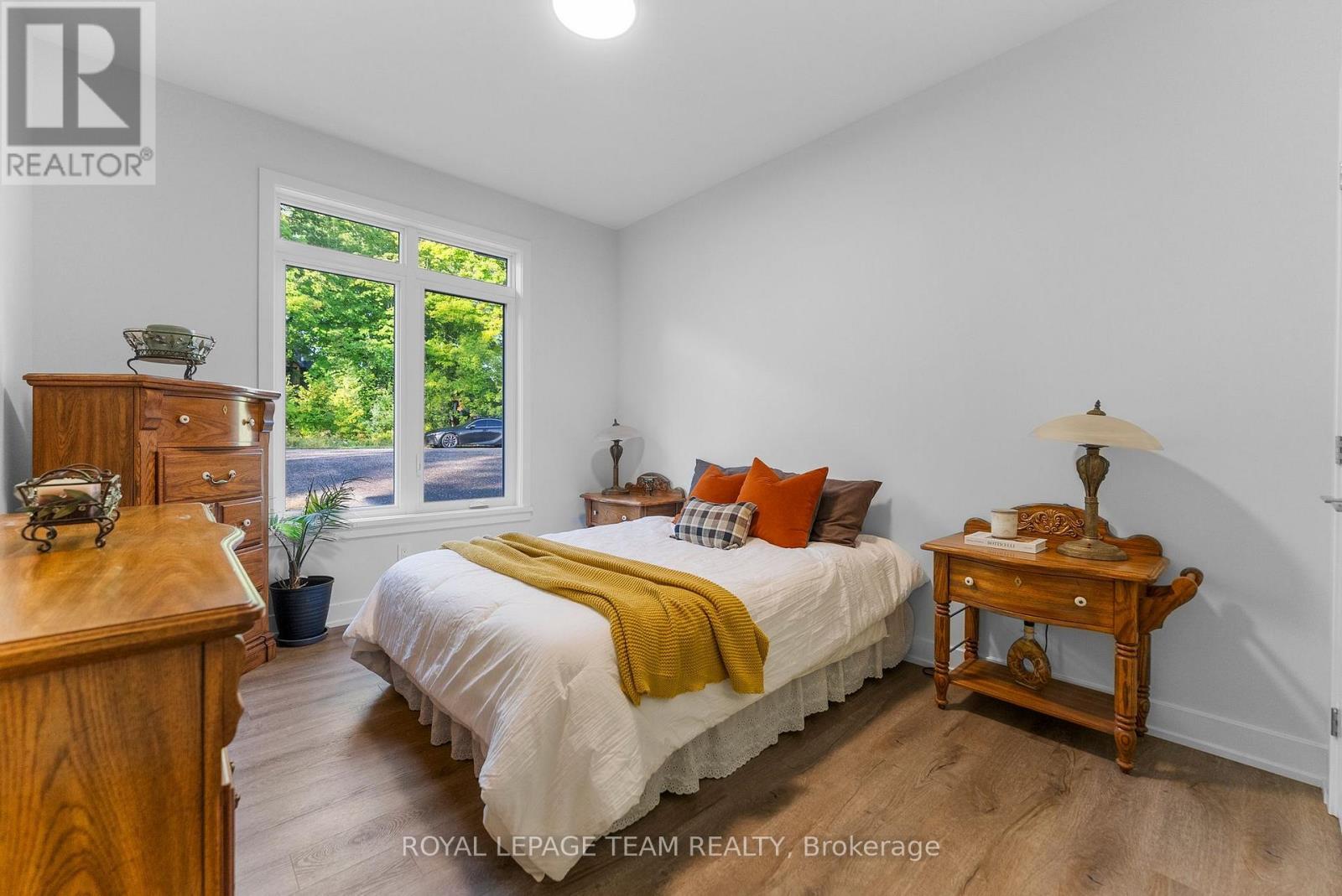 












44 MORNING FLIGHT COURT

,
Greater Madawaska,




Ontario
K0J1H0


