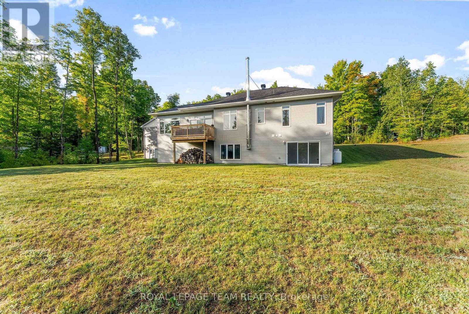 












44 MORNING FLIGHT COURT

,
Greater Madawaska,




Ontario
K0J1H0

