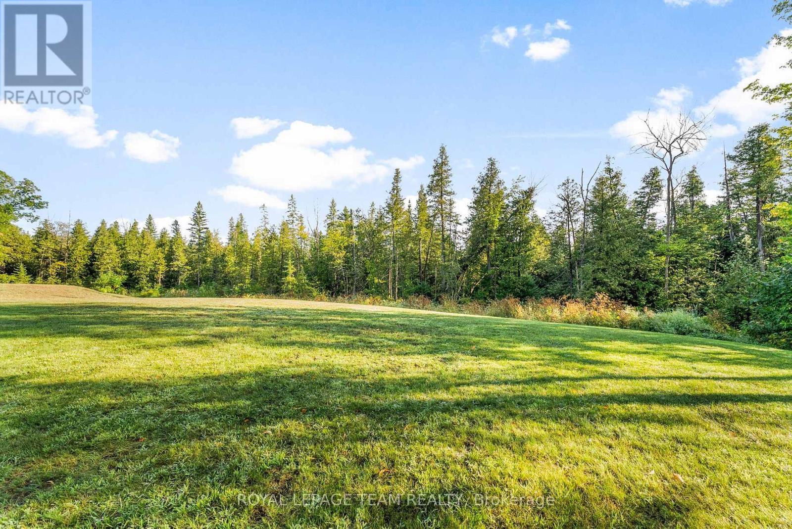 












44 MORNING FLIGHT COURT

,
Greater Madawaska,




Ontario
K0J1H0

