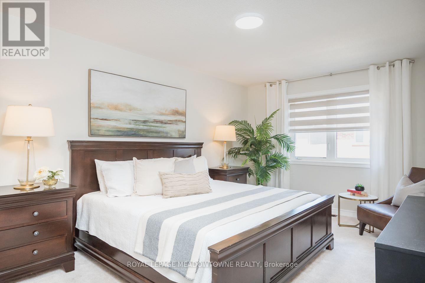 












1079 JOB CRESCENT

,
Milton,




Ontario
L9T8V5

