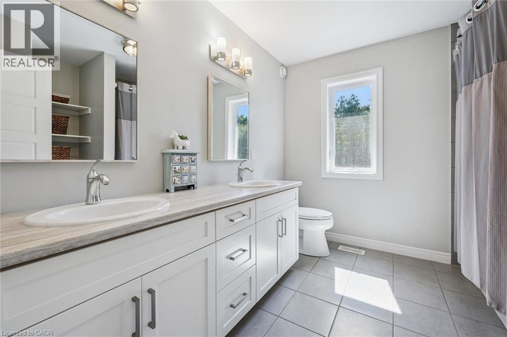 












133 COOK'S MILL Road

,
Puslinch,




Ontario
N0B2J0

