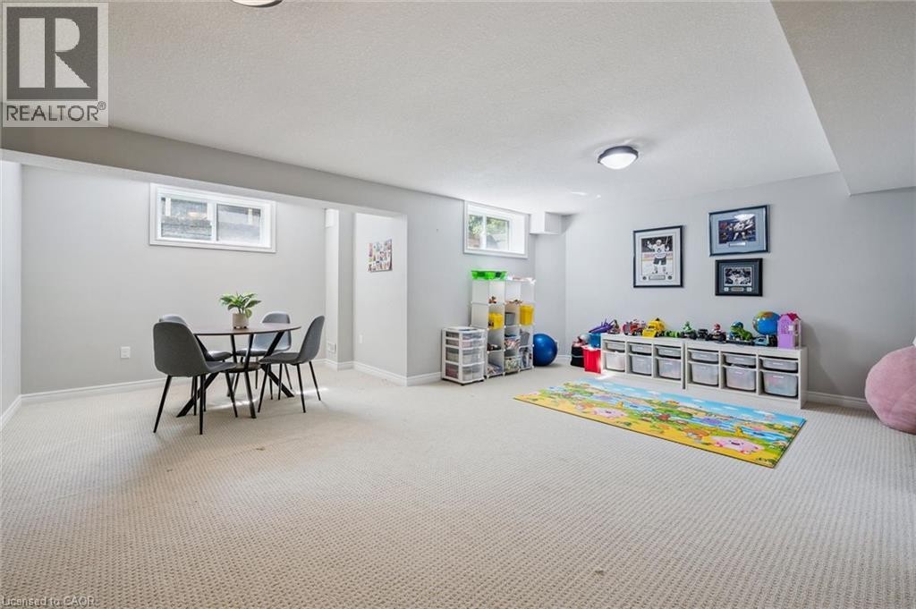












133 COOK'S MILL Road

,
Puslinch,




Ontario
N0B2J0

