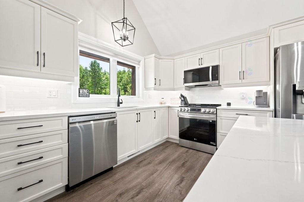 









219


Ch. Tripp

,
Sheenboro,




QC
J0X2Z0

