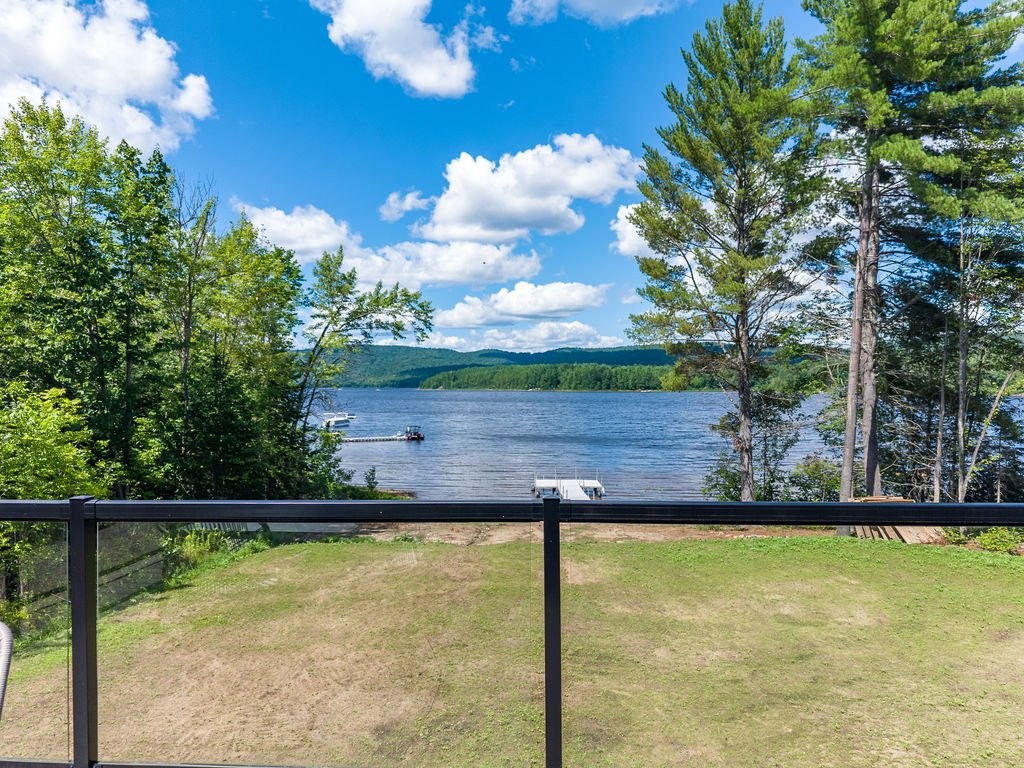 









219


Ch. Tripp

,
Sheenboro,




QC
J0X2Z0

