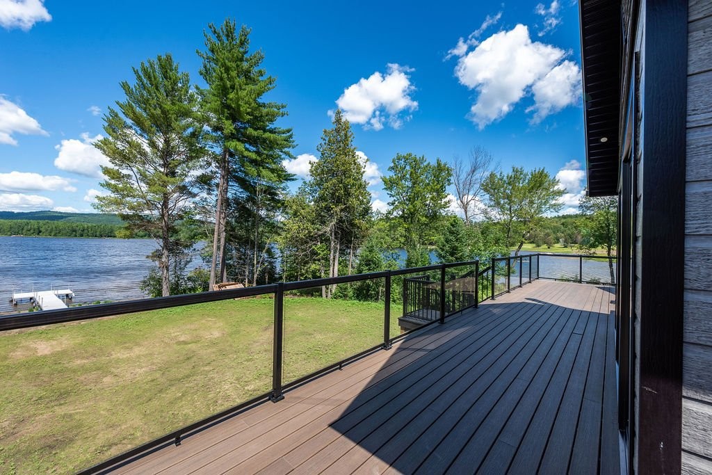 









219


Ch. Tripp

,
Sheenboro,




QC
J0X2Z0

