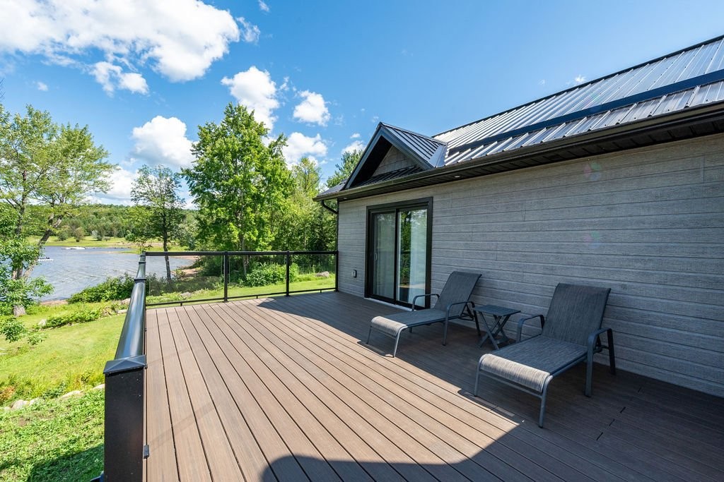 









219


Ch. Tripp

,
Sheenboro,




QC
J0X2Z0

