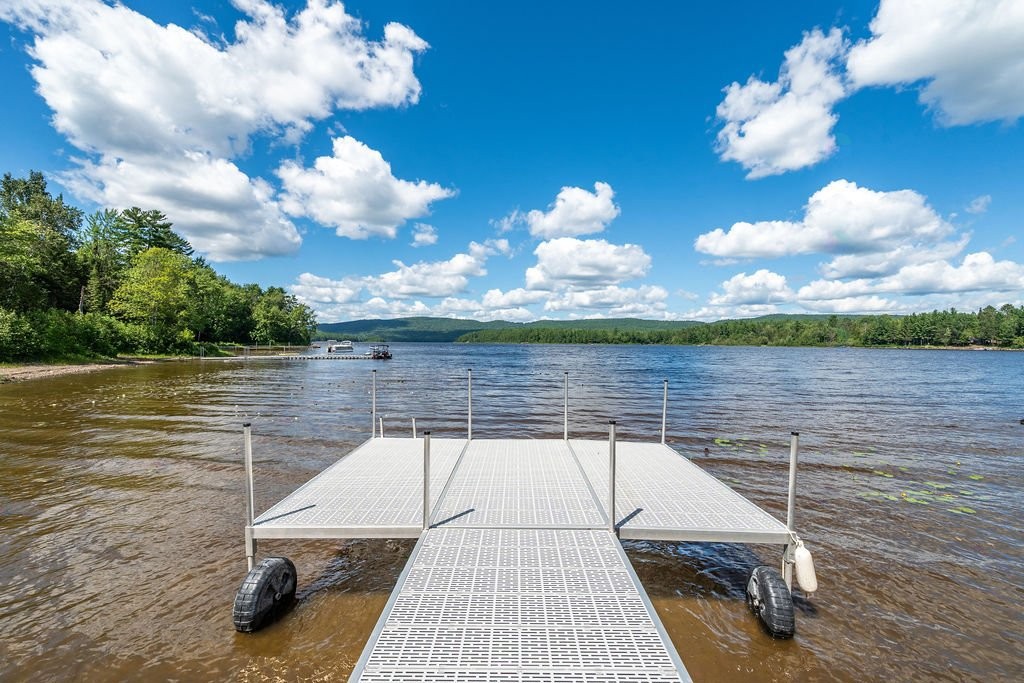 









219


Ch. Tripp

,
Sheenboro,




QC
J0X2Z0

