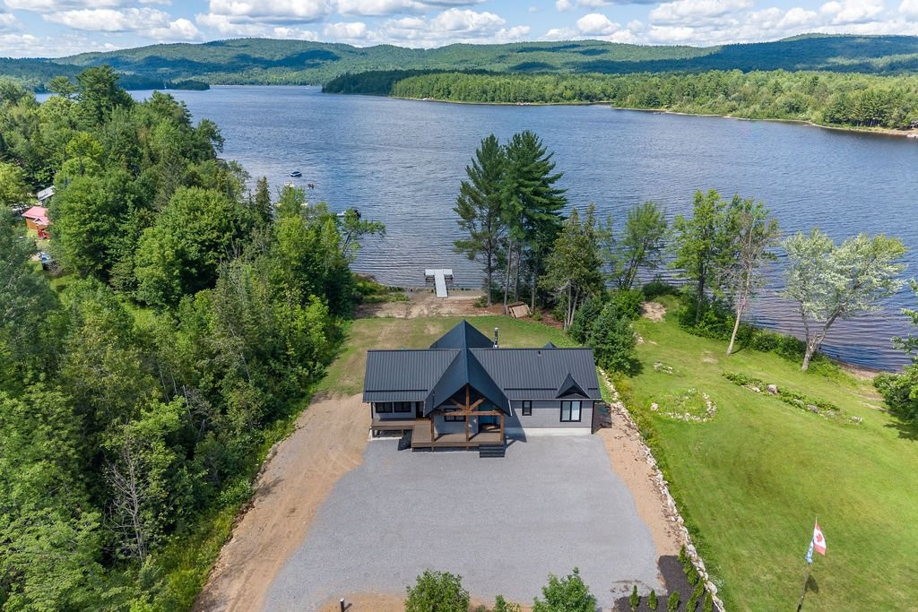 









219


Ch. Tripp

,
Sheenboro,




QC
J0X2Z0


