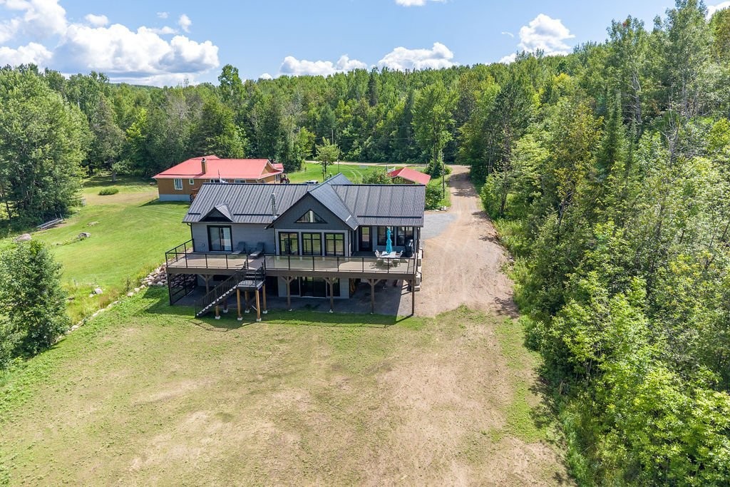









219


Ch. Tripp

,
Sheenboro,




QC
J0X2Z0

