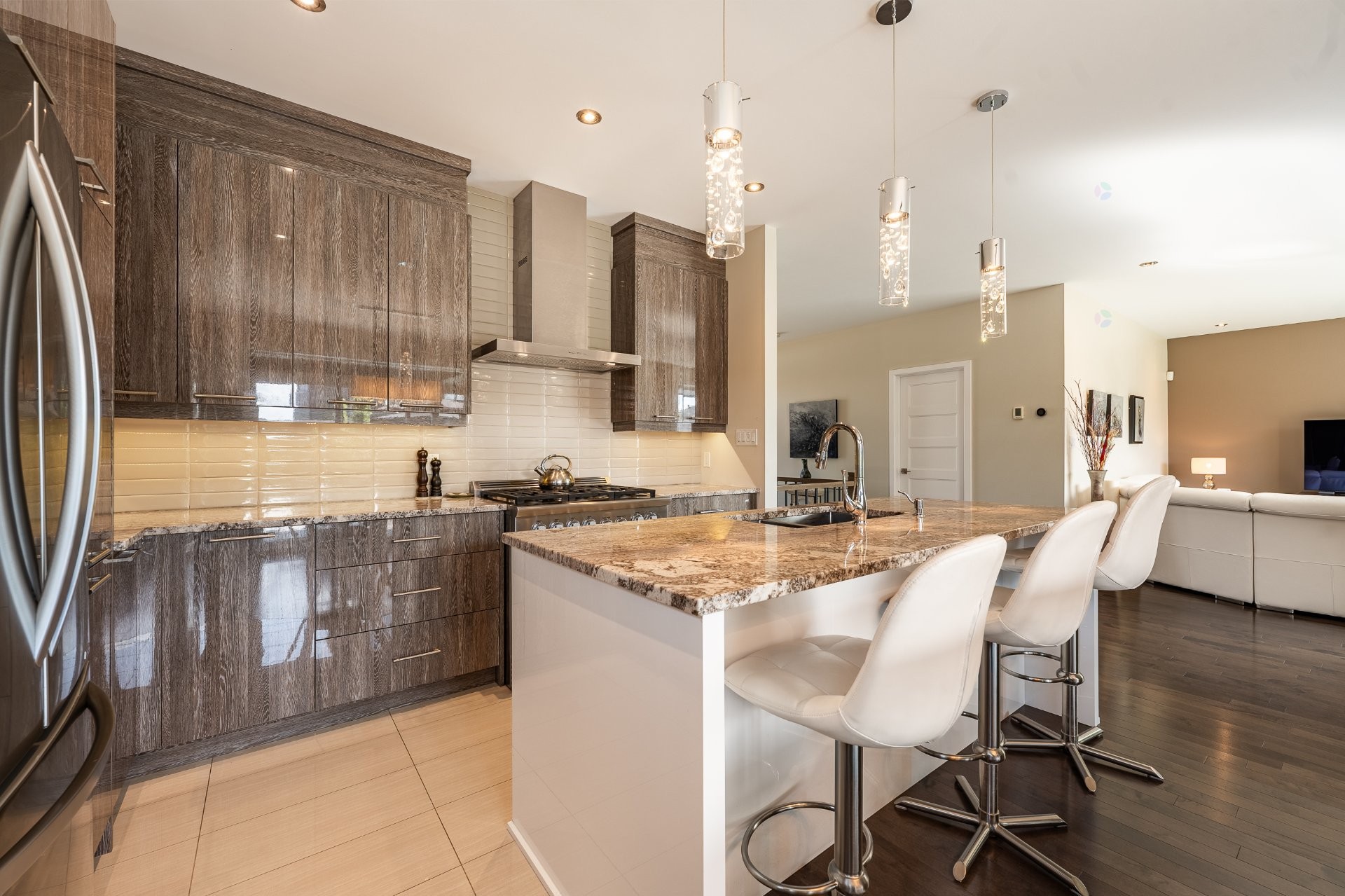 









1813


Rue de Beaulac

,
Chambly,




QC
J3L0S9

