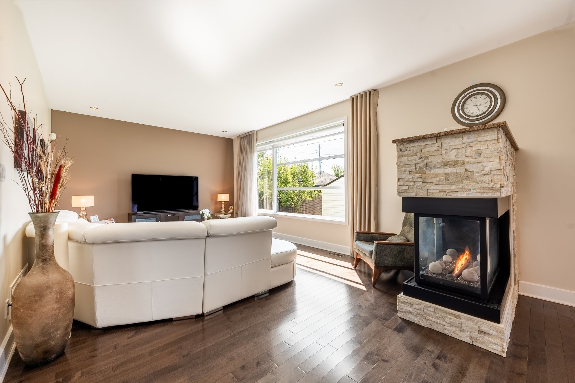 









1813


Rue de Beaulac

,
Chambly,




QC
J3L0S9

