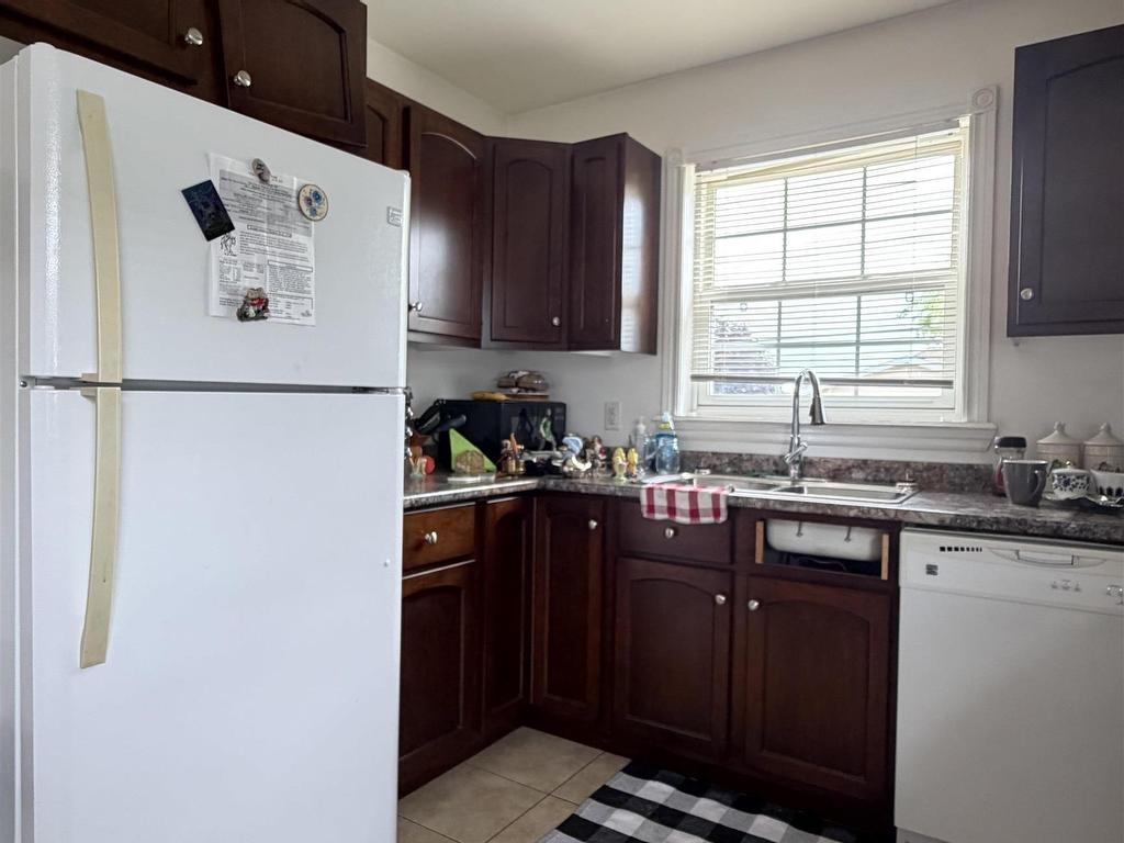 












272/274 York Street

,
Glace Bay,




NS
B1A 2M3

