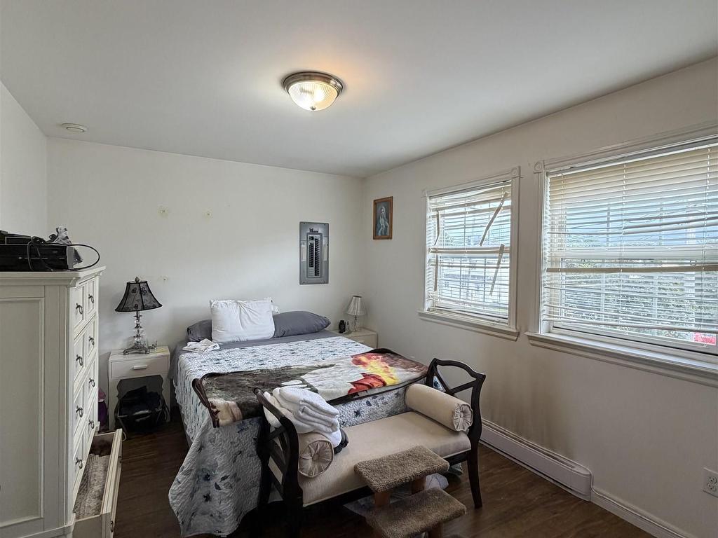 












272/274 York Street

,
Glace Bay,




NS
B1A 2M3

