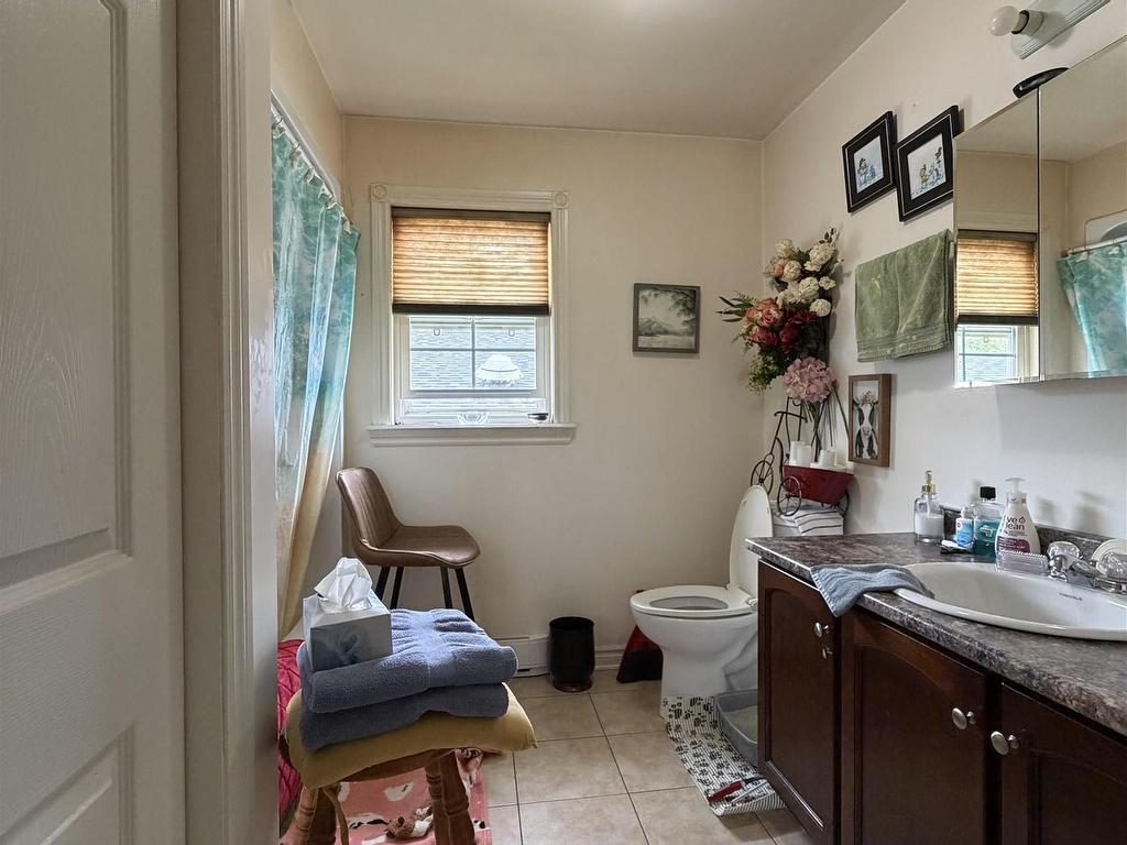












272/274 York Street

,
Glace Bay,




NS
B1A 2M3

