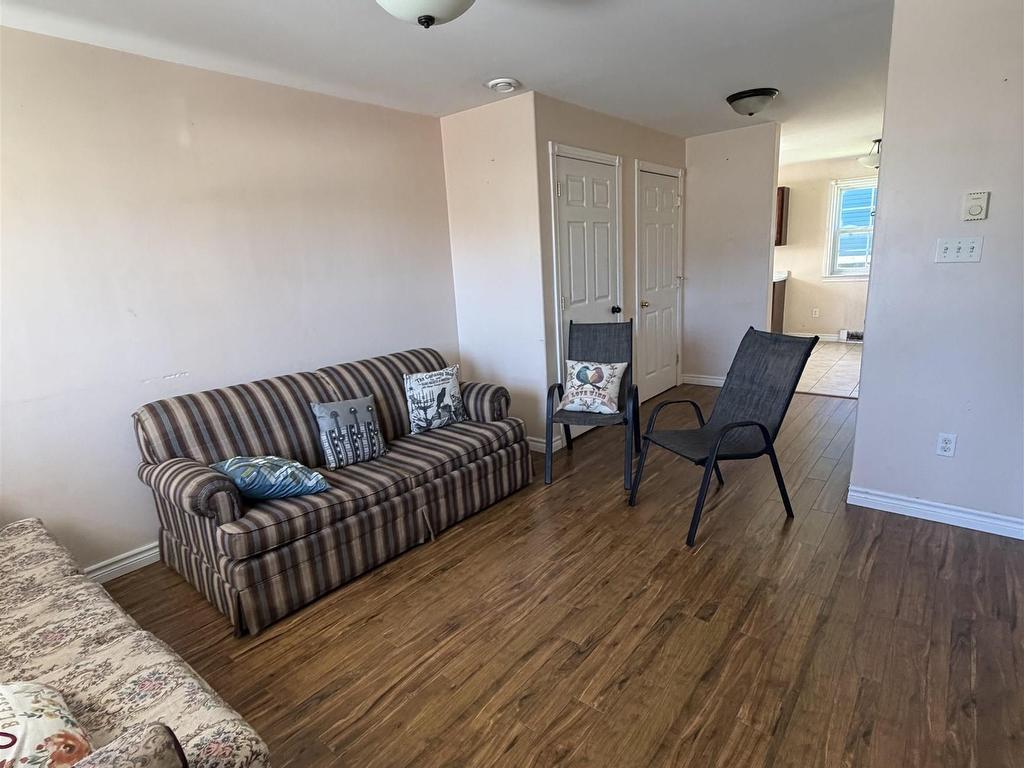 












272/274 York Street

,
Glace Bay,




NS
B1A 2M3

