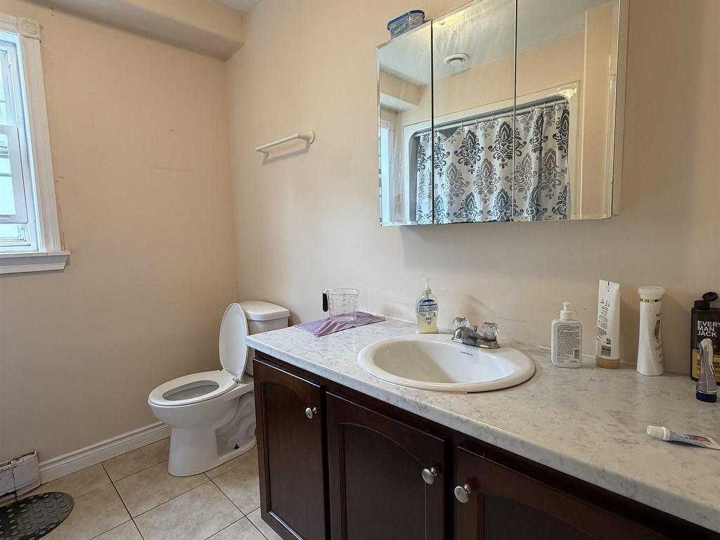 












272/274 York Street

,
Glace Bay,




NS
B1A 2M3

