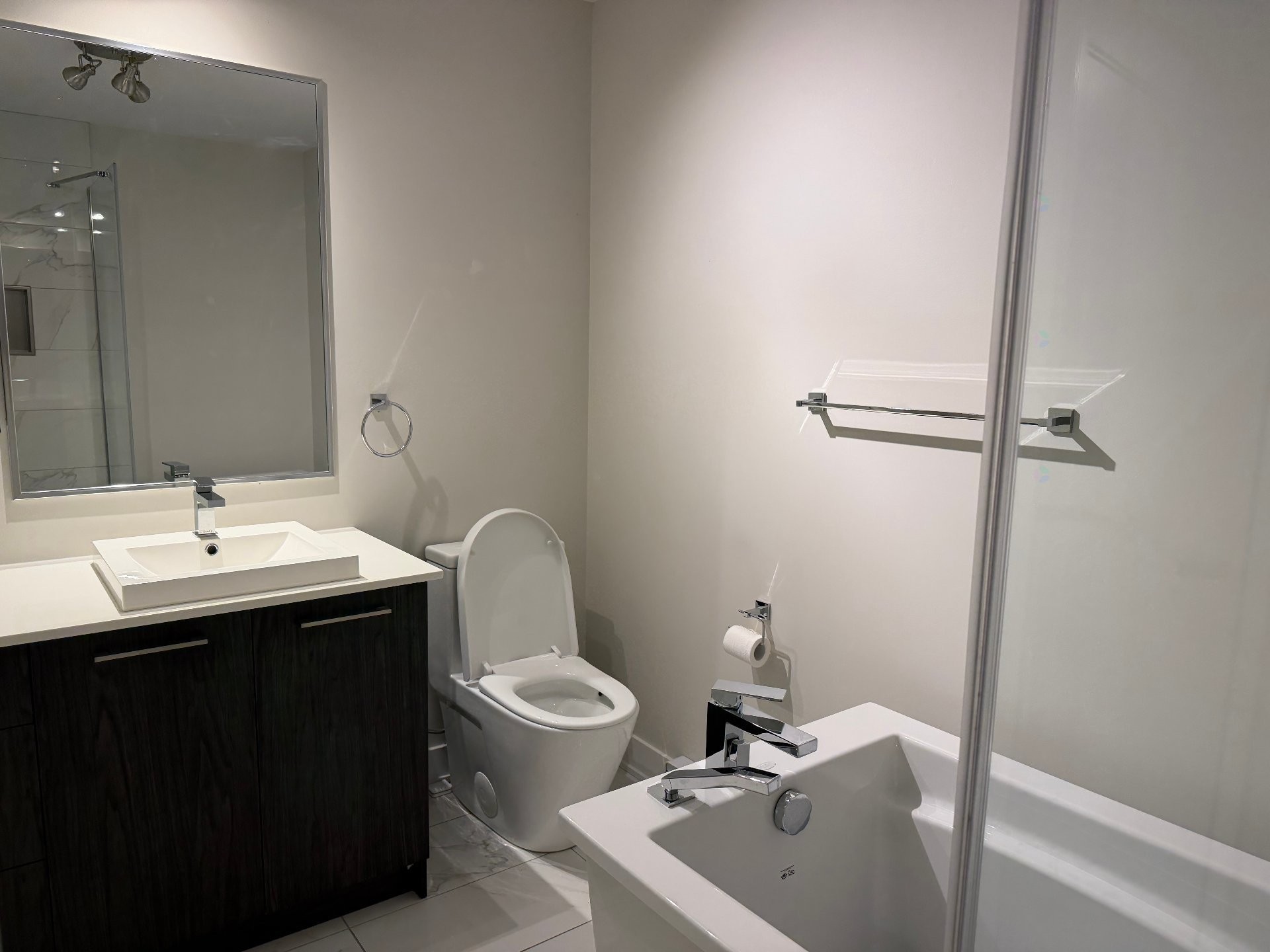 









78


Rue Moreau

, 101,
Saint-Jean-sur-Richelieu,




QC
J2W2G8

