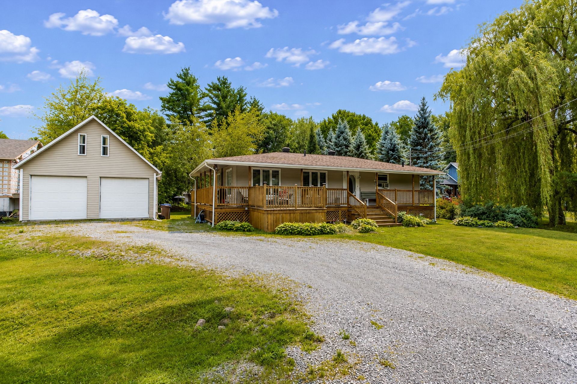 









227


48e Rue O.

,
Venise-en-Québec,




QC
J0J2K0

